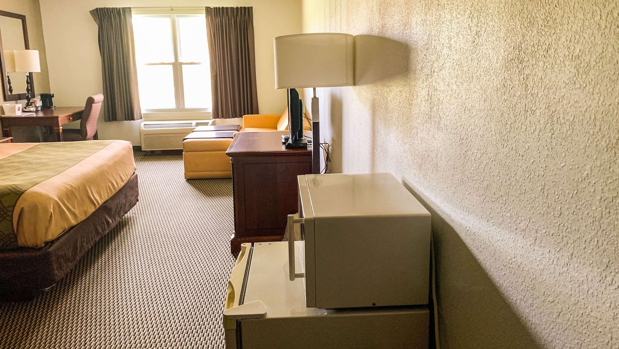 Royal 3* Rockville