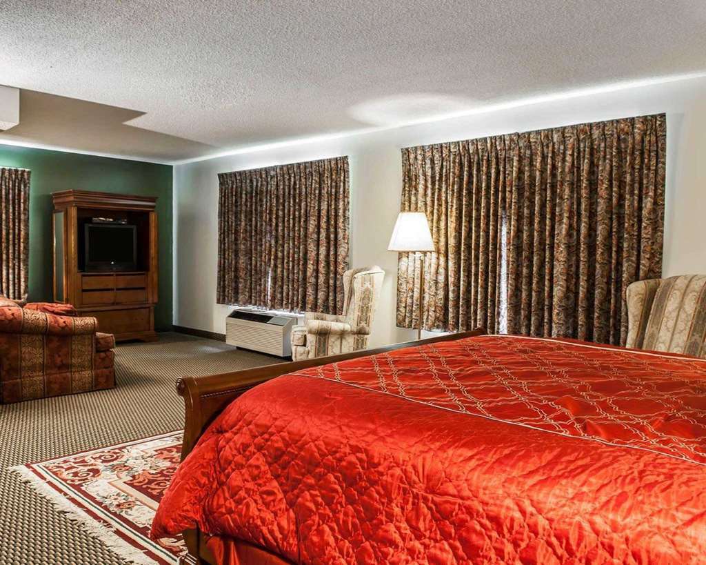 Royal Hotel