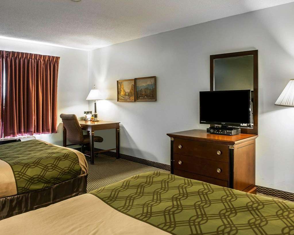 Royal 3* Rockville